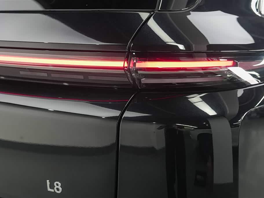 Li Auto Ideal L8