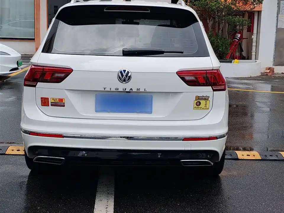 Volkswagen Tiguan L