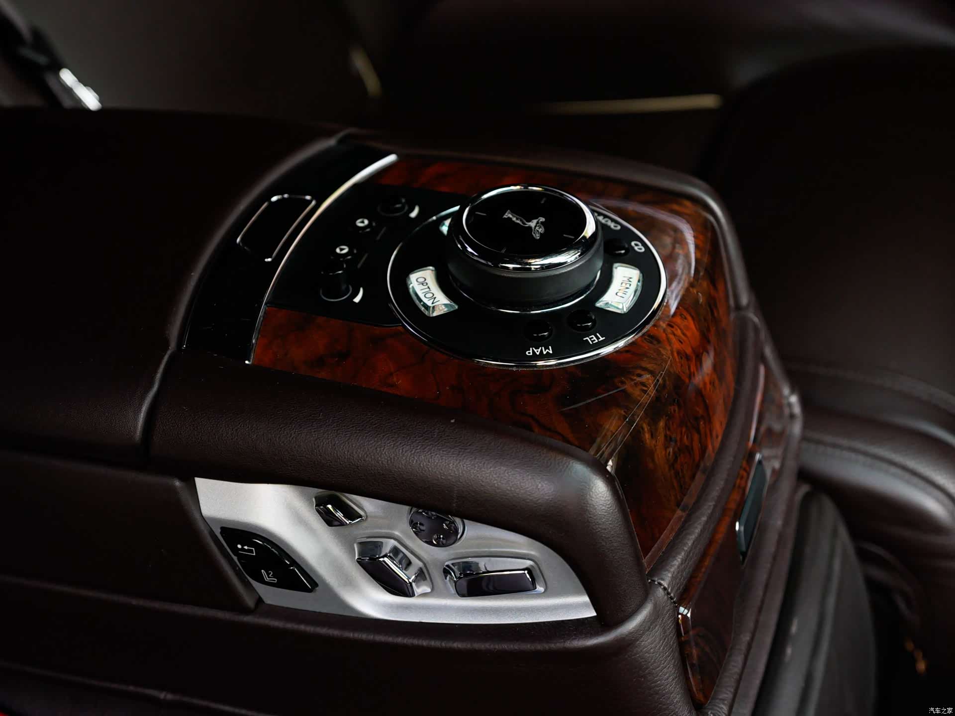 Rolls-Royce Ghost, 2016 4
