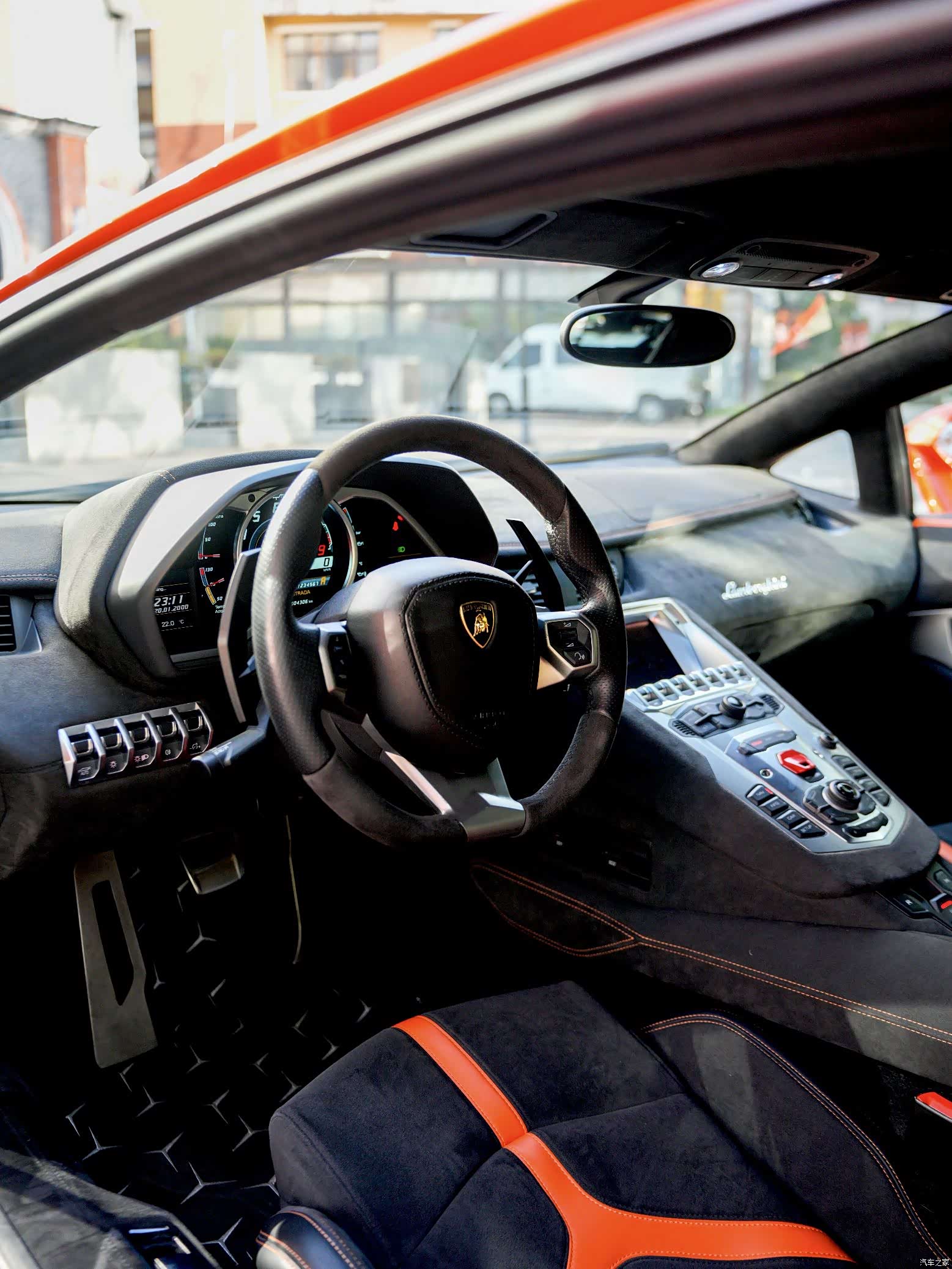 Lamborghini Aventador, 2012 6