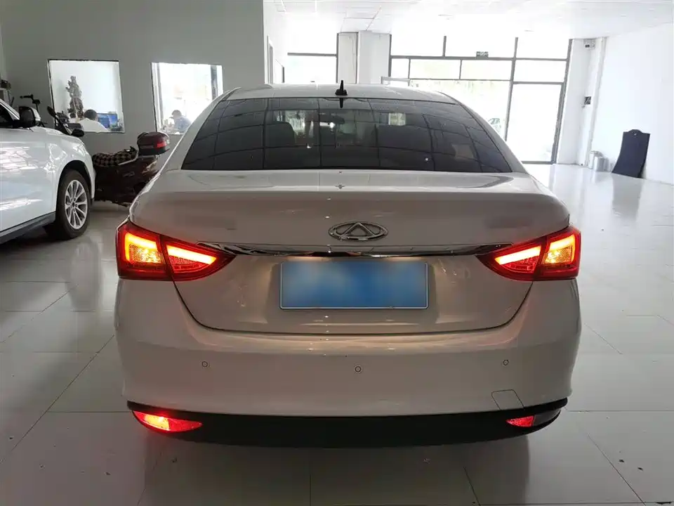 Chery Arrizo 5