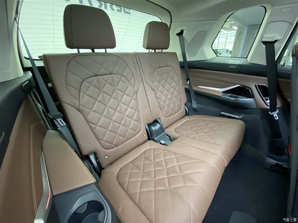 BMW X7, 2024 11