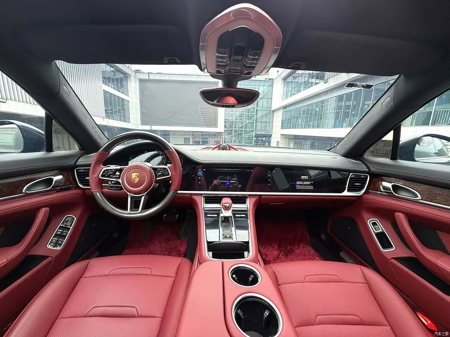 Porsche Panamera, 2011 все фото