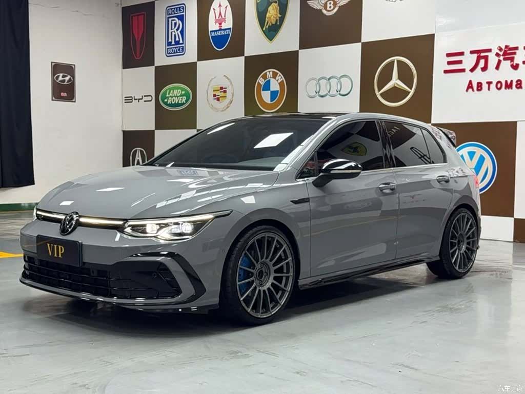 Volkswagen Golf, 2023 1