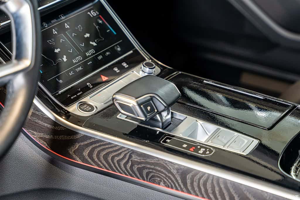 Audi A8L, 2021 15