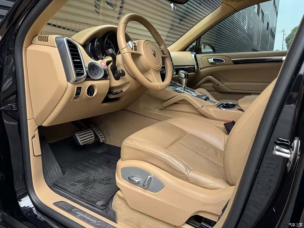 Porsche Cayenne, 2014 6