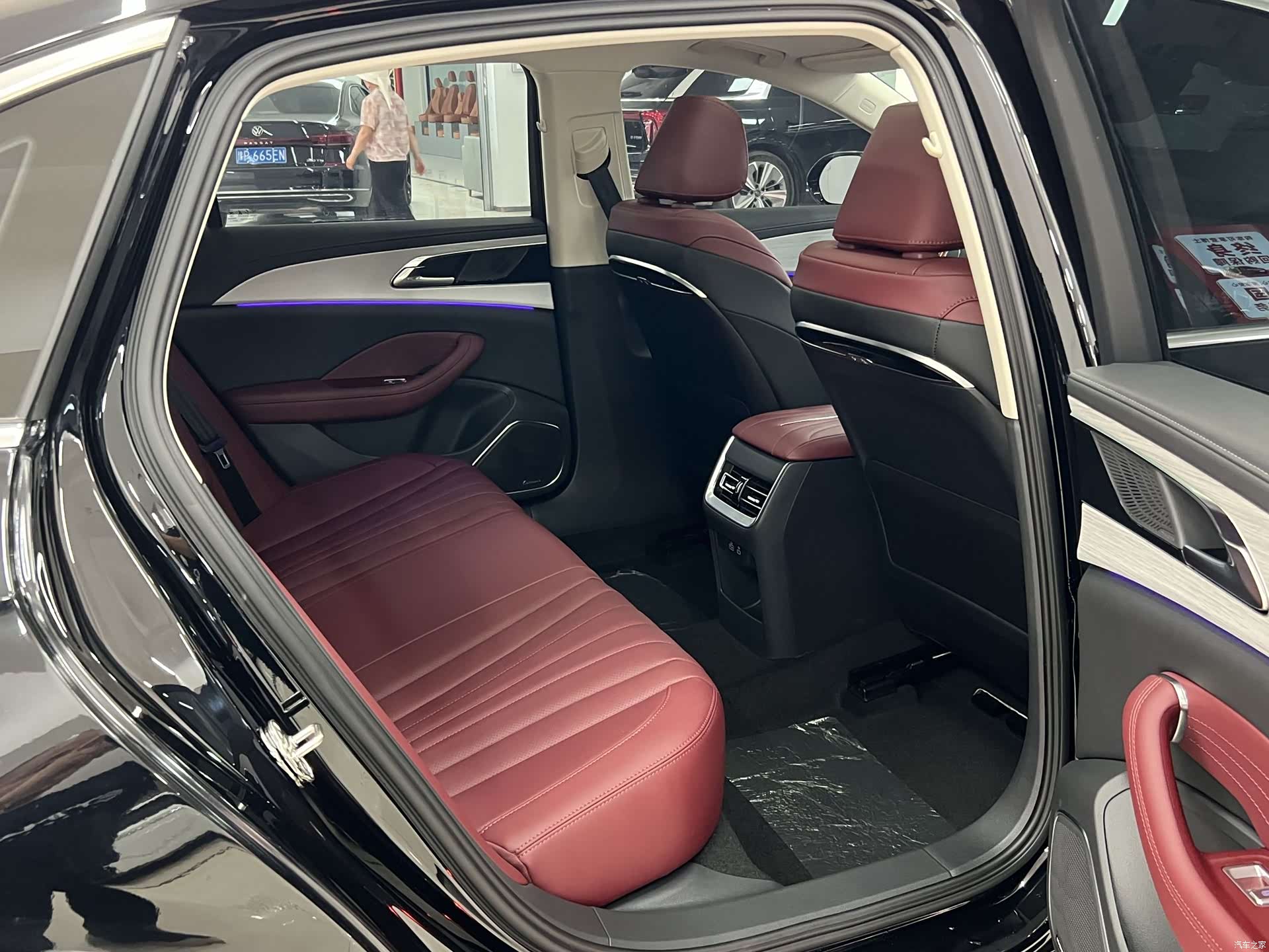 Hongqi H5, 2025 12