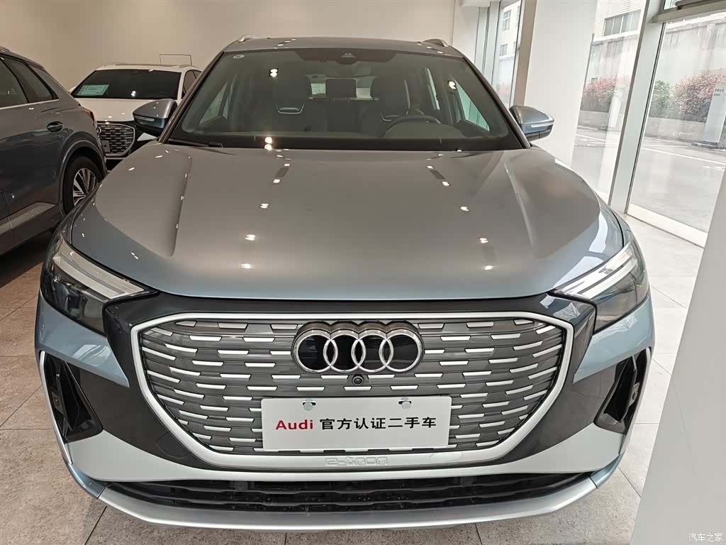 Audi Q4 e-tron, 2024 3