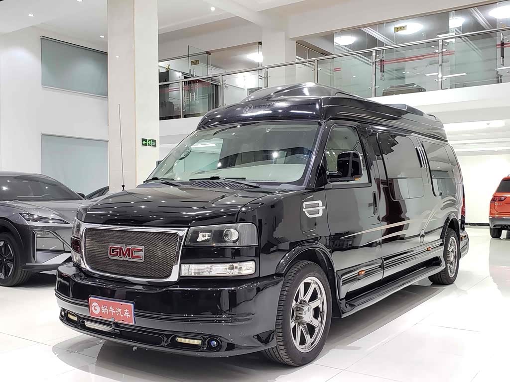 GMC Savana