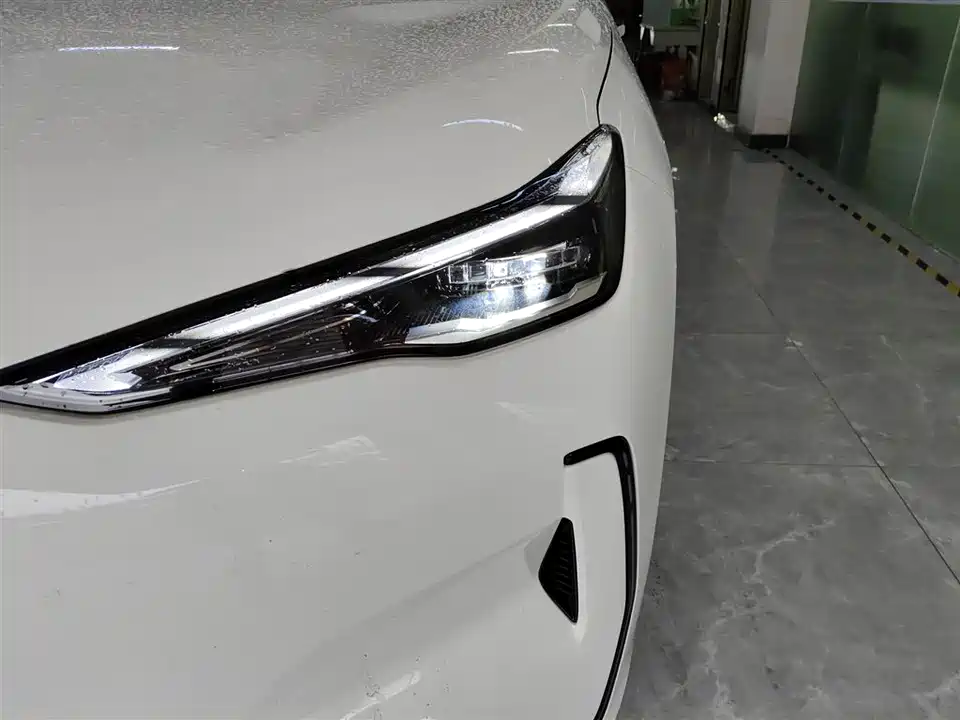 Geely Galaxy Galaxy E5