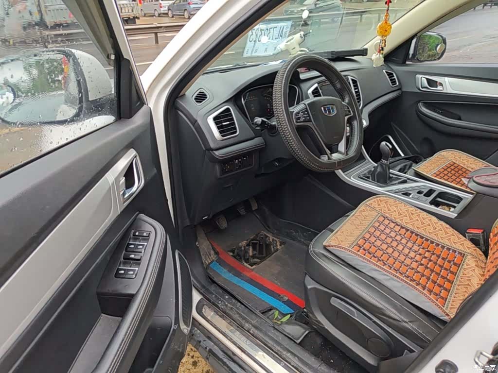 Geely X6, 2018 16