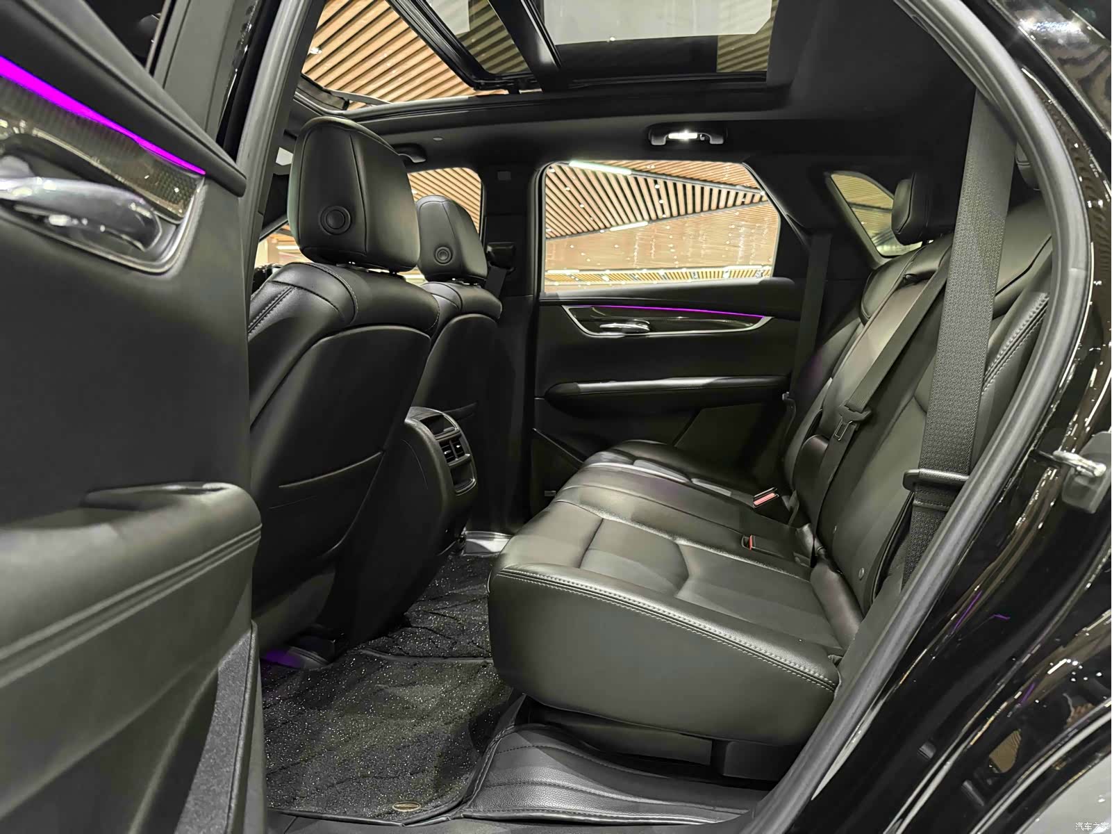 Cadillac XT5, 2022 13