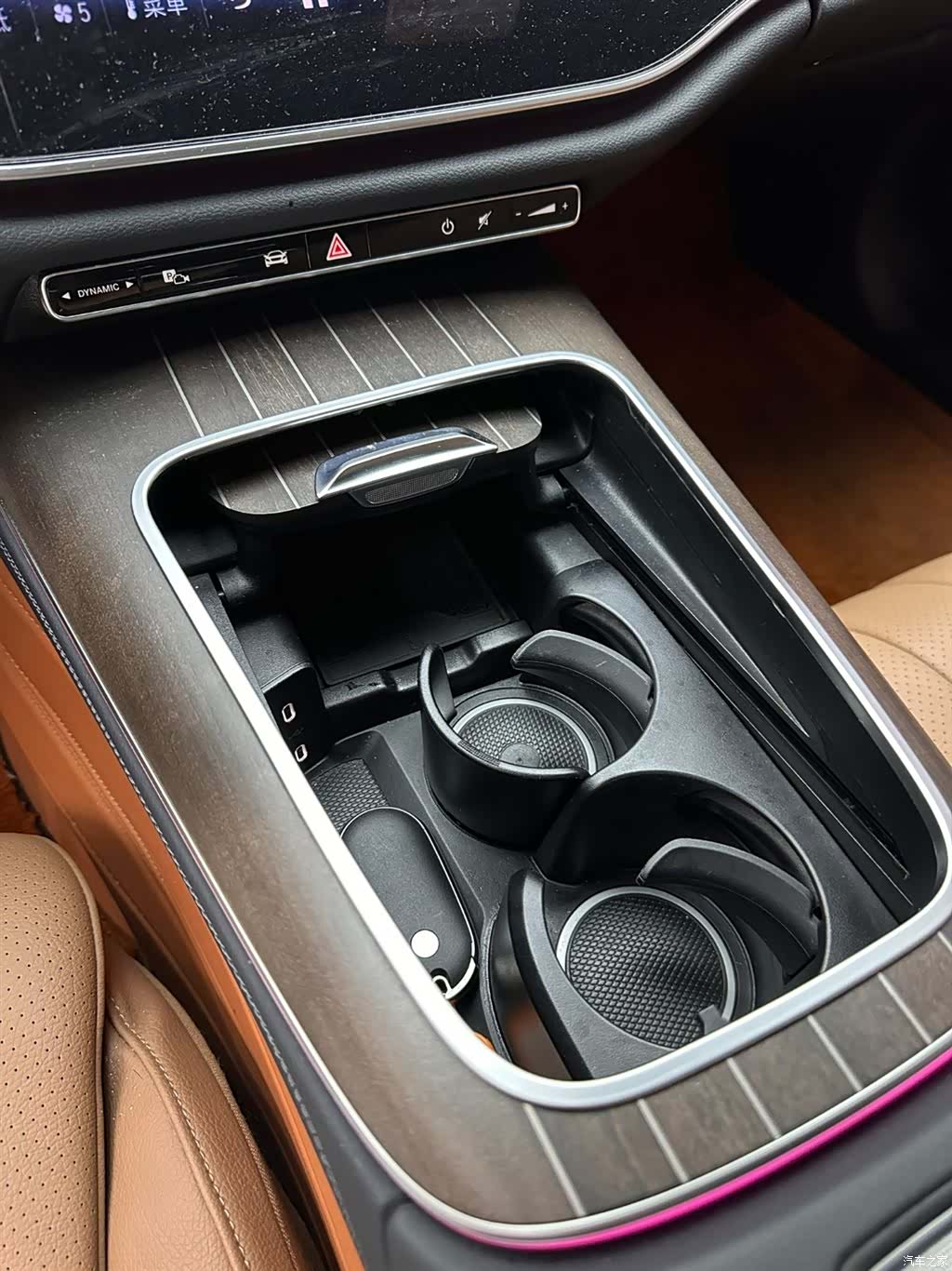 Mercedes-Benz E-Class, 2024 16