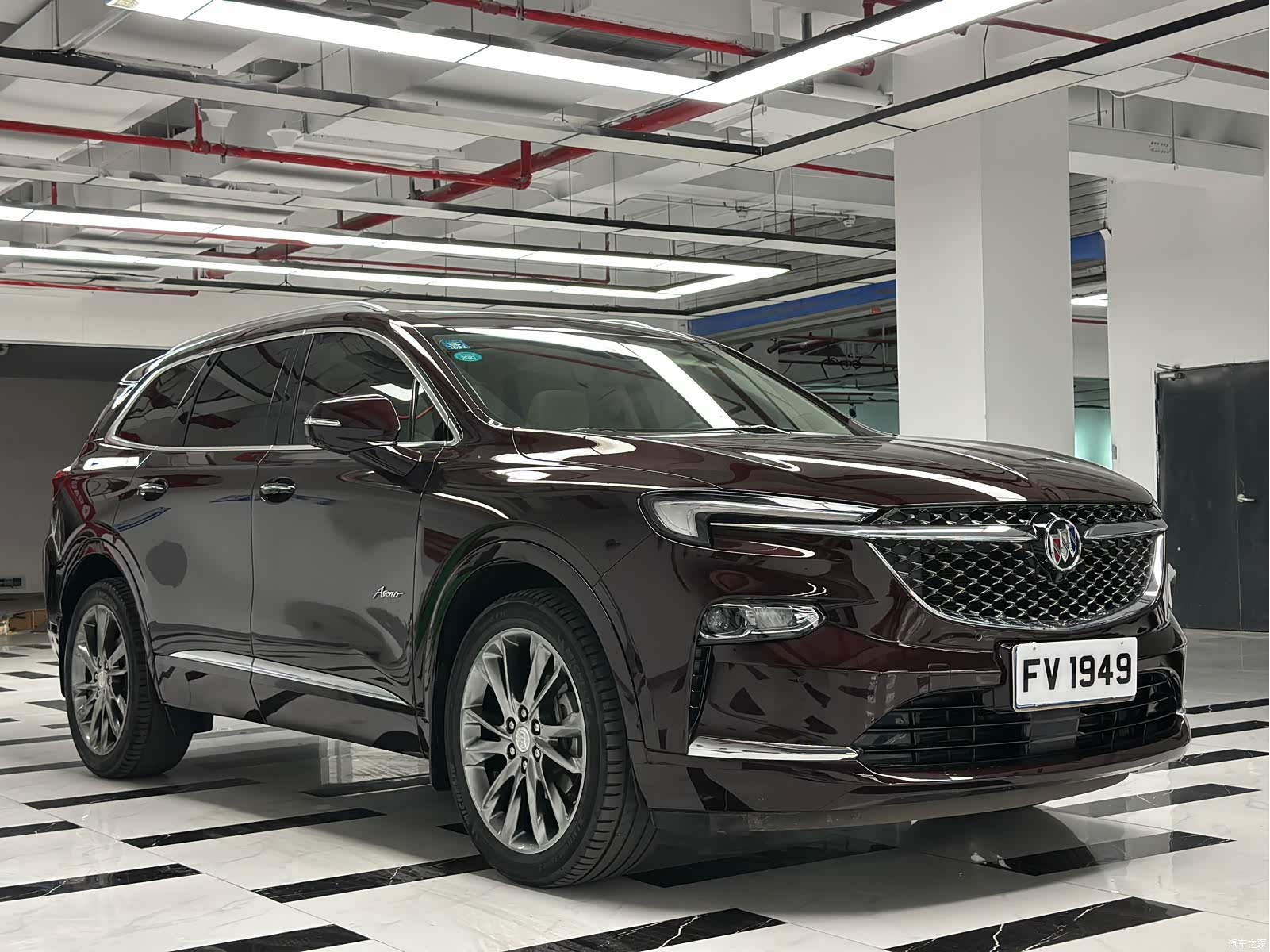 Buick Enclave, 2021 3