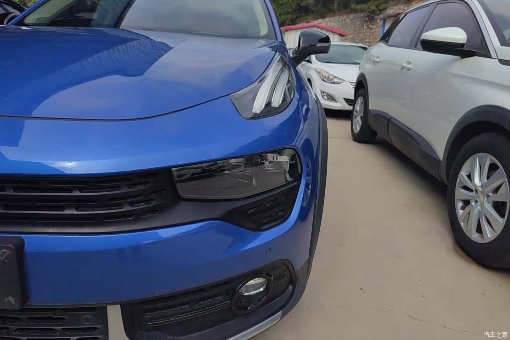 Lynk & Co 01, 2019 все фото