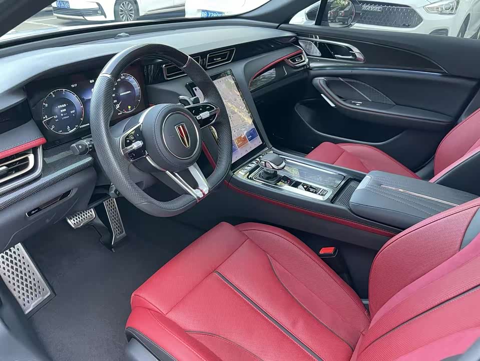 Hongqi H6
