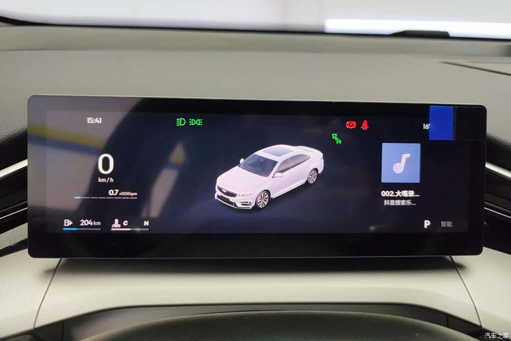 Geely Preface, 2025 14