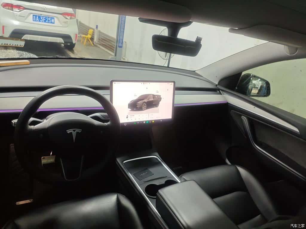 Tesla Model Y, 2024 3