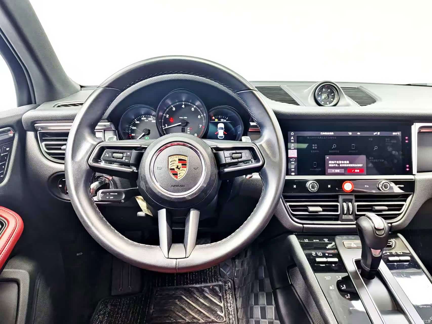 Porsche Macan, 2023 10