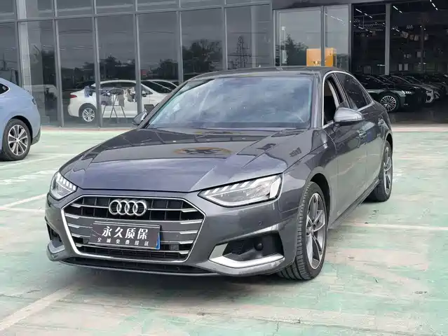 Audi A4L 2021 — купить из Китая под заказ
