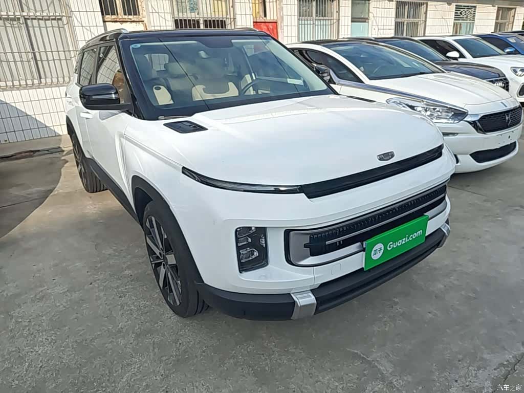 Geely Icon, 2023 4