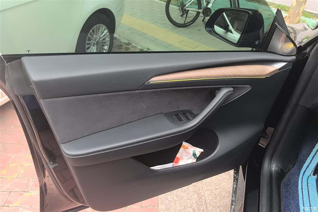 Tesla Model Y, 2021 7