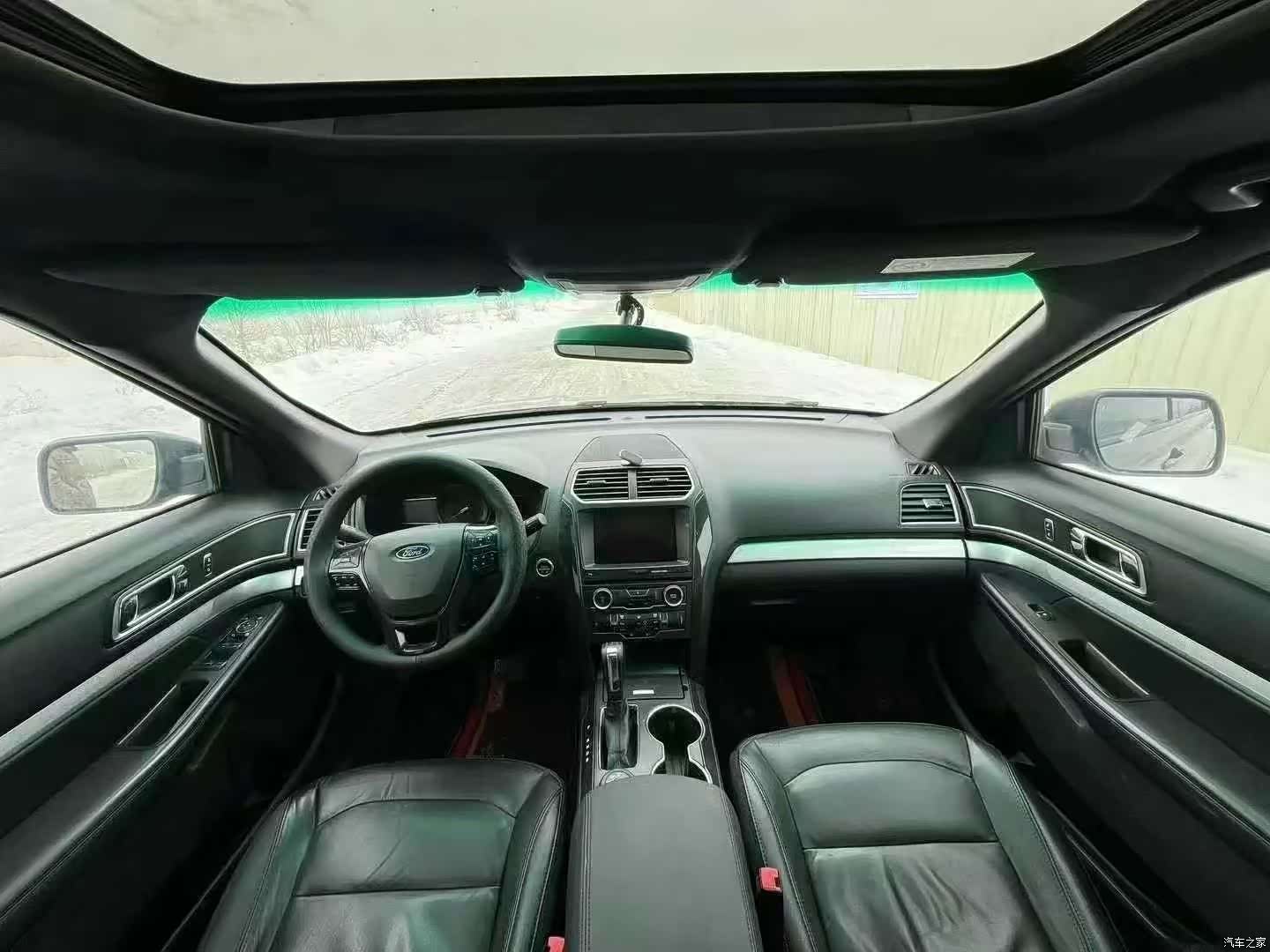 Ford Explorer, 2016 все фото