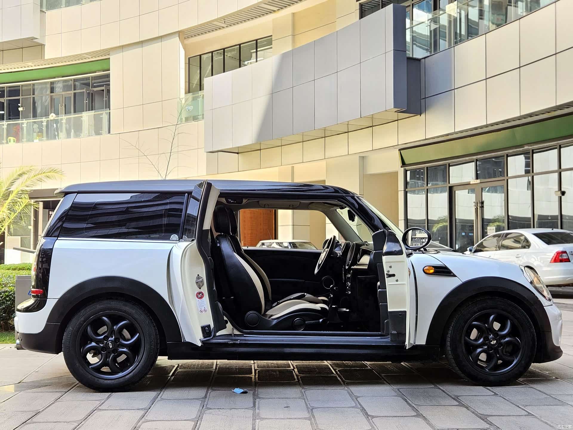 Mini Clubman, 2012 8