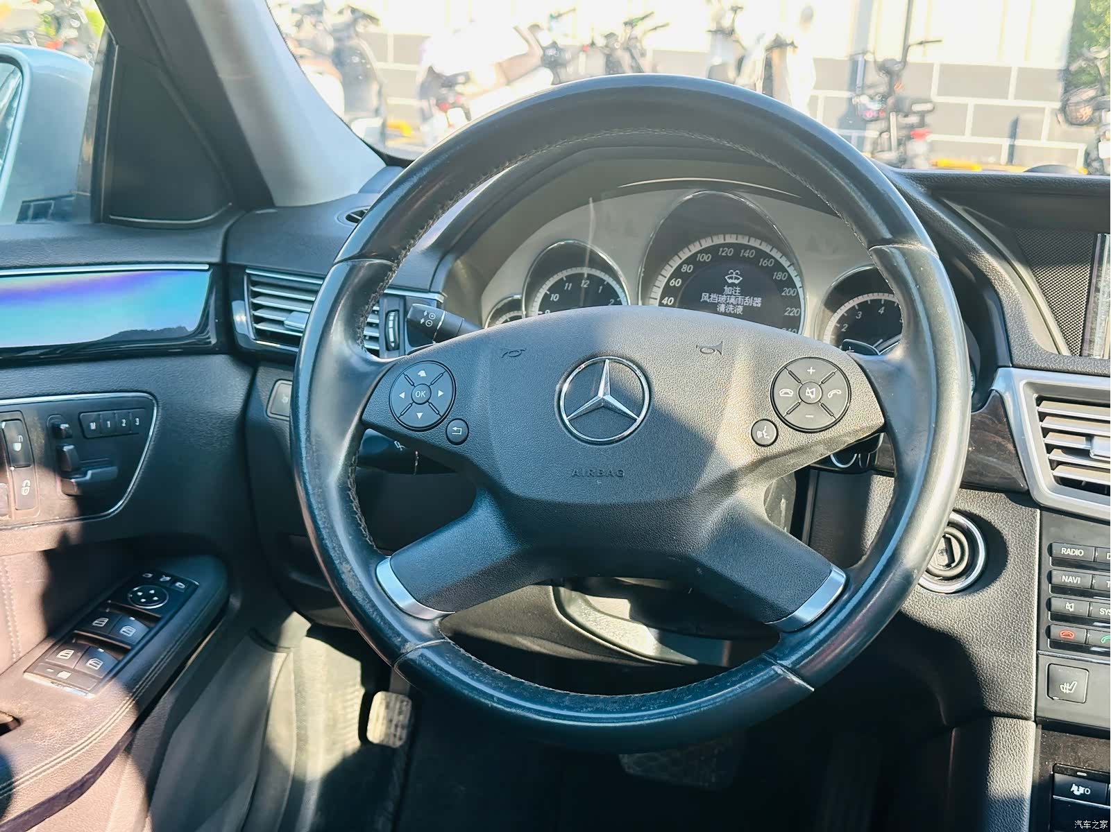 Mercedes-Benz E-Class, 2010 20