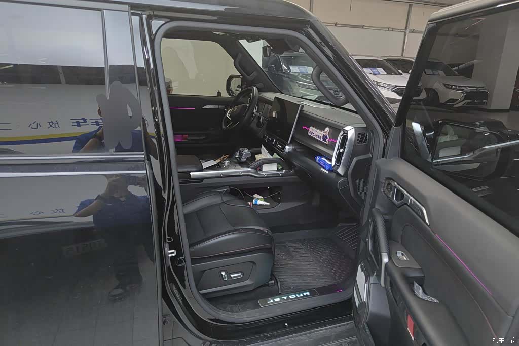 Jetour Traveller, 2025 8