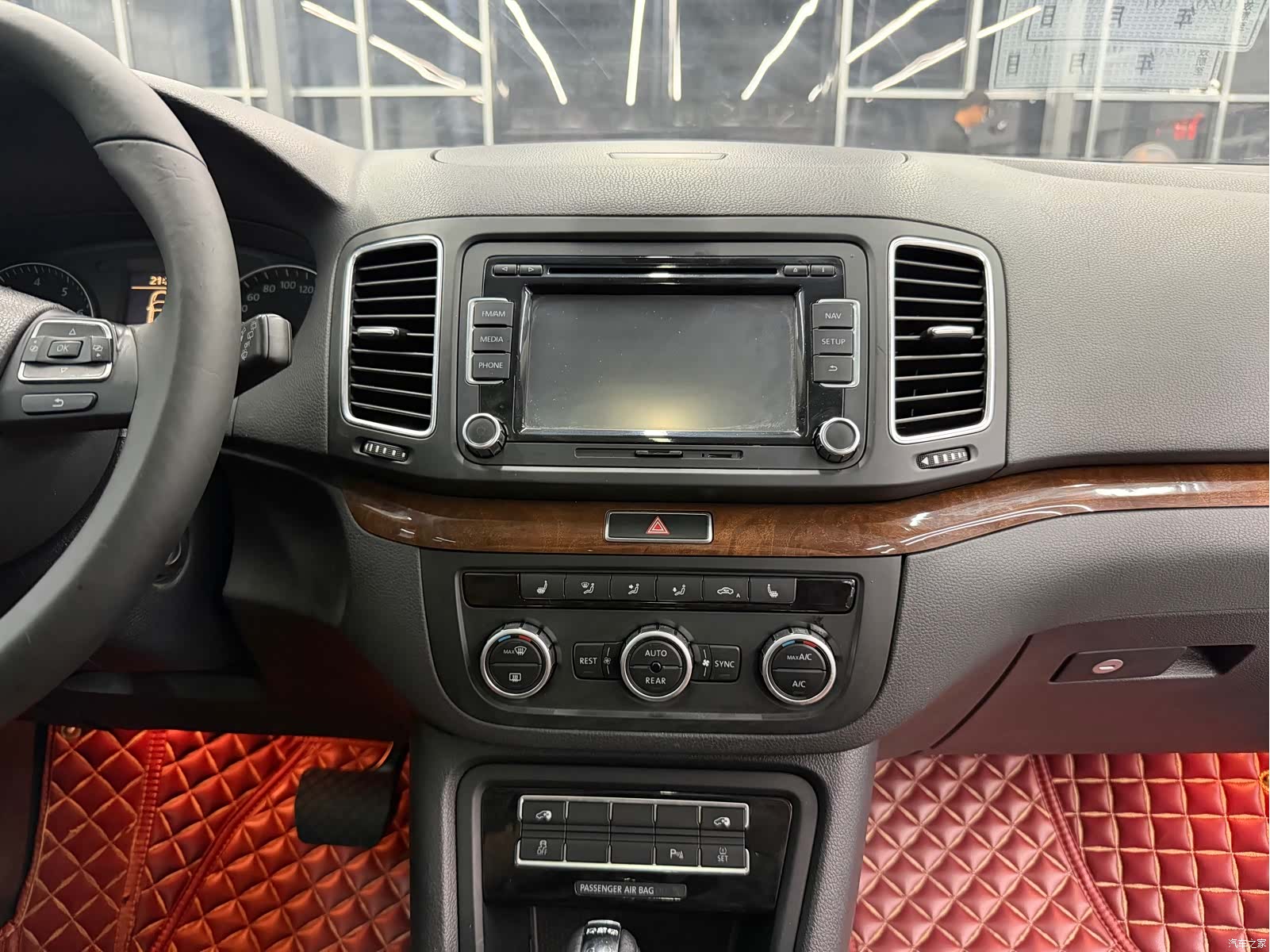 Volkswagen Xia, 2016 14