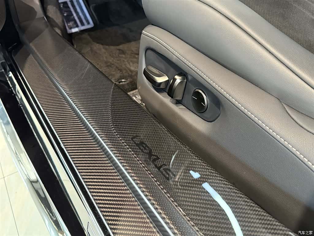 Lexus LC, 2023 16