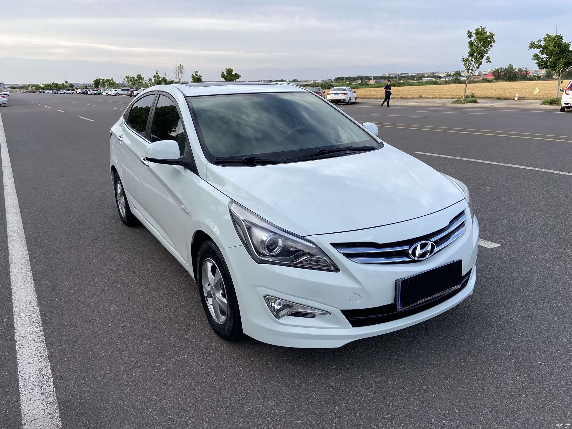 Hyundai GLX, 2016 3