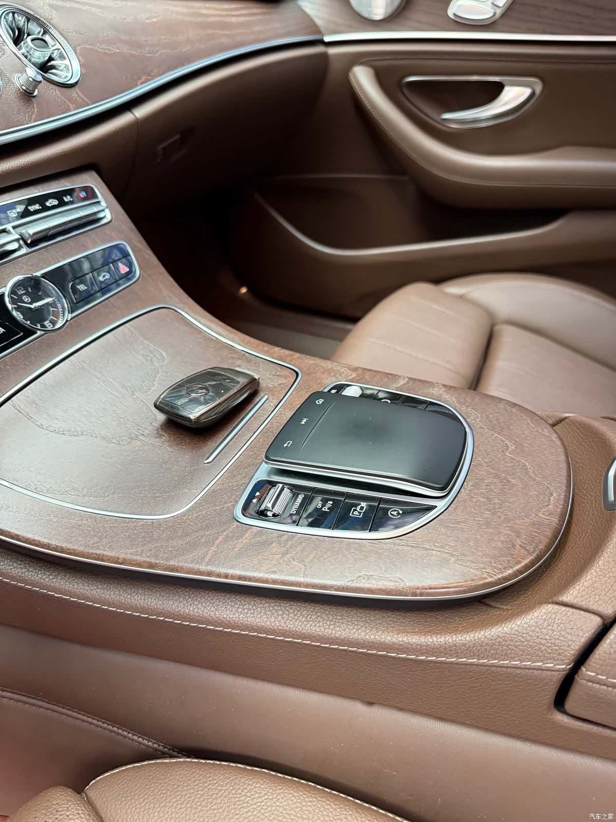 Mercedes-Benz E-Class, 2019 6