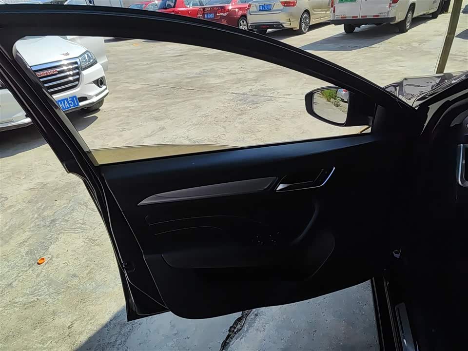 Roewe i6 Roewe i6