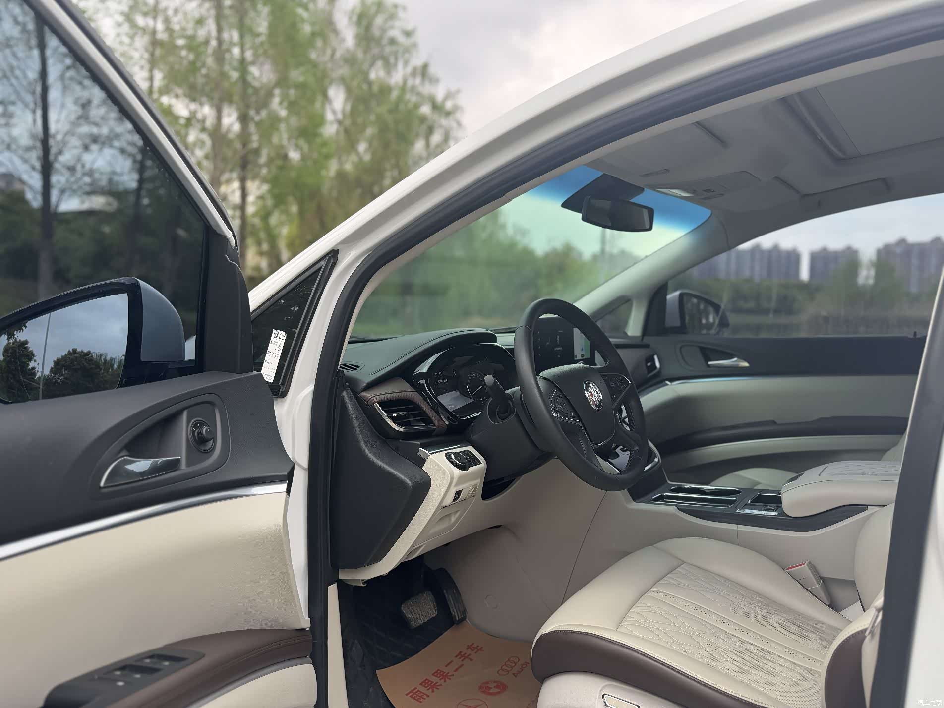 Buick GL8, 2022 6