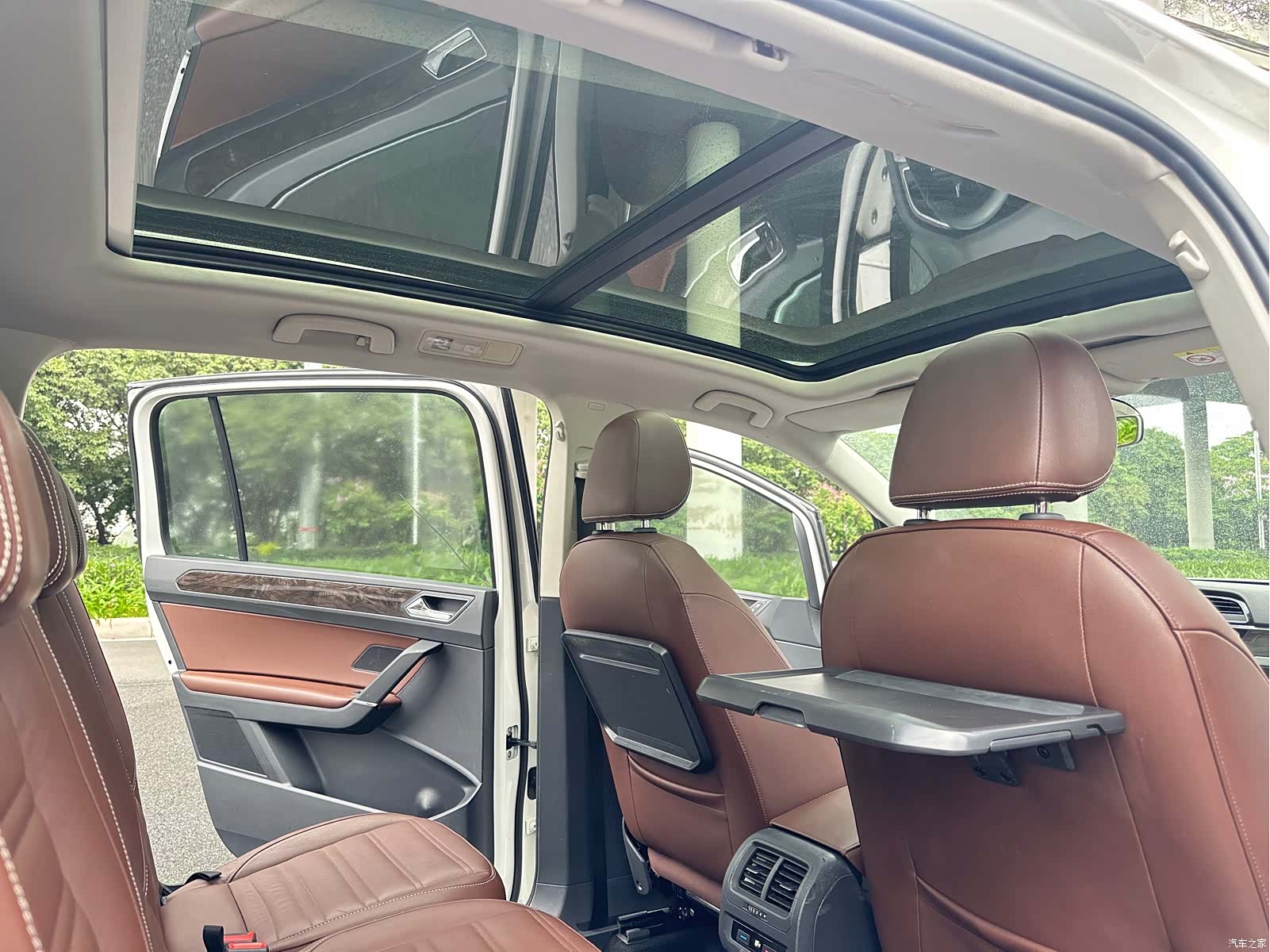 Volkswagen L, 2016 11