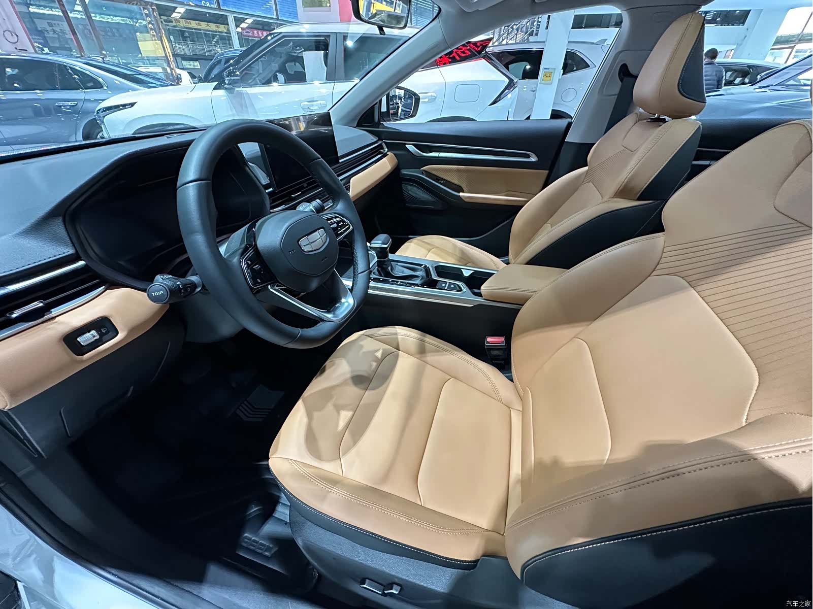 Geely Emgrand, 2025 8