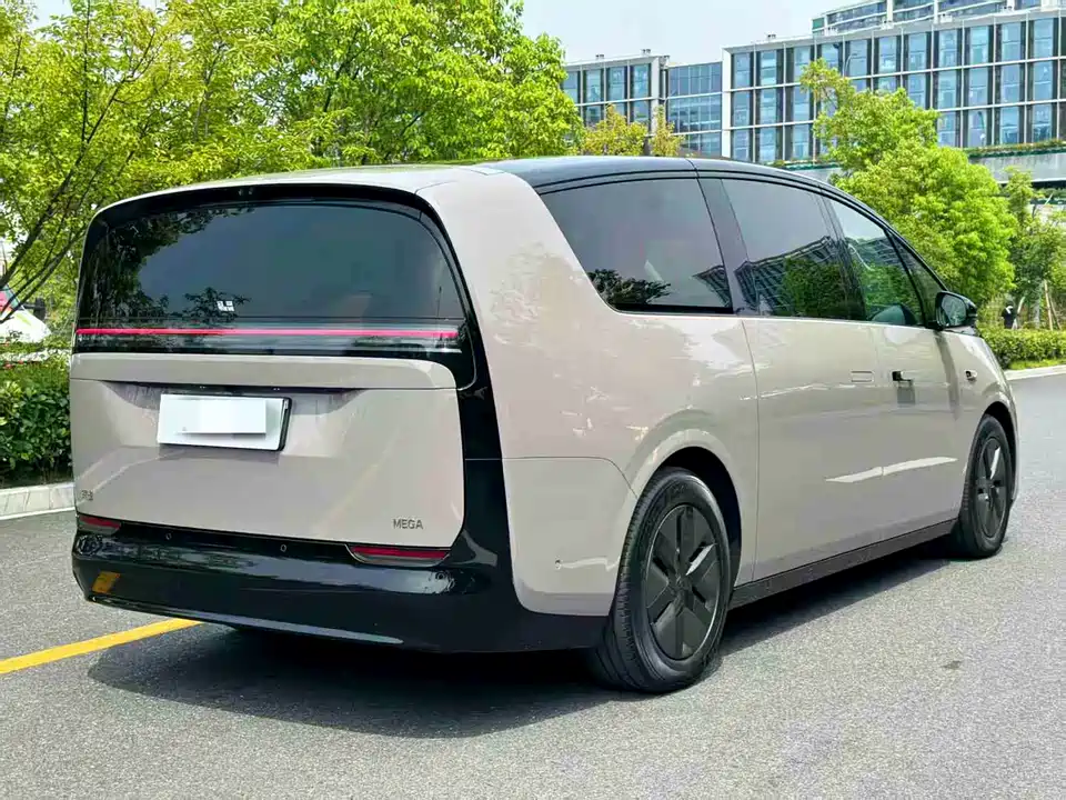 Li Auto Ideal MEGA