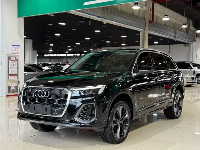 Audi Q7 2026 — купить из Китая под заказ