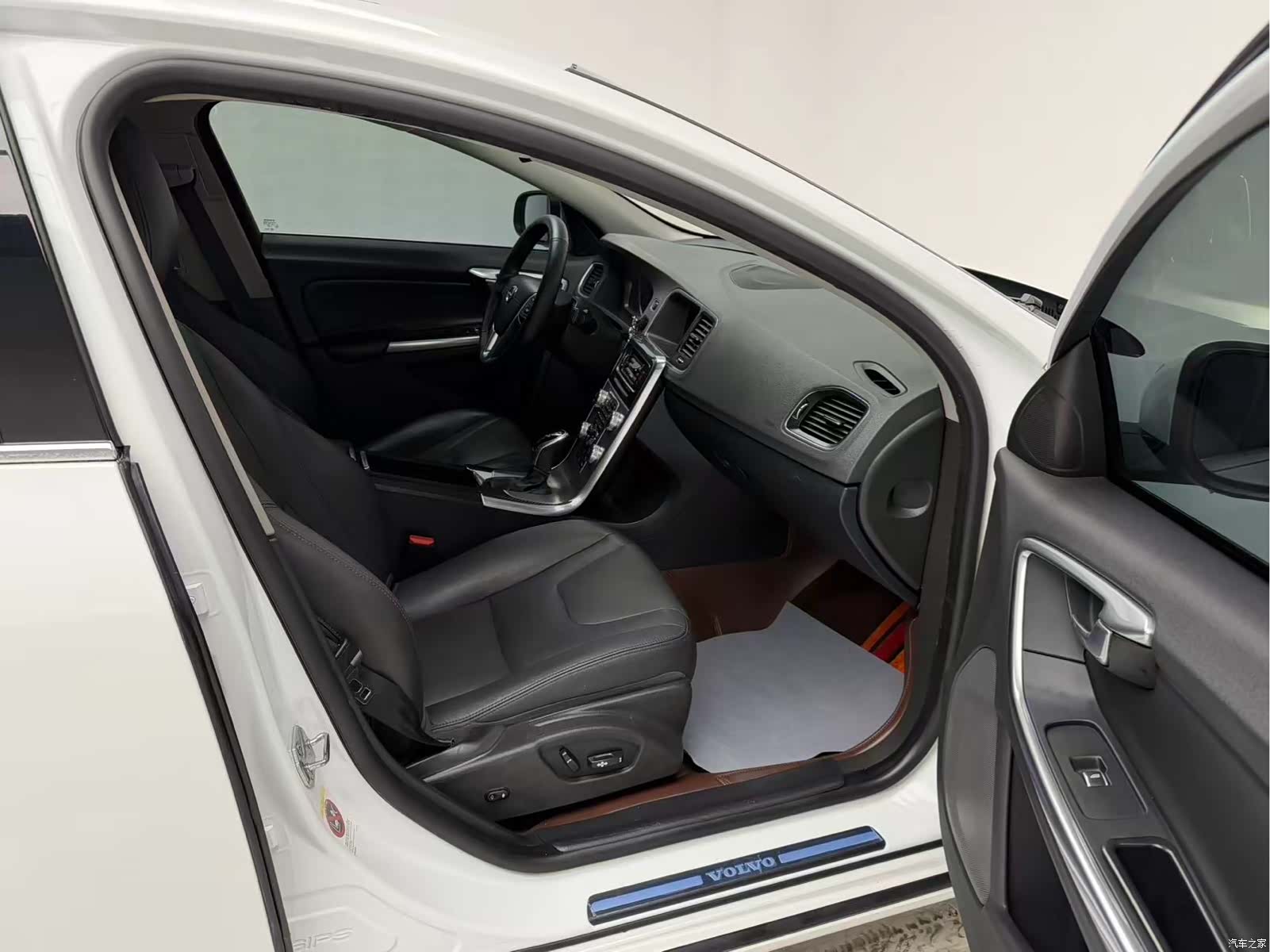 Volvo S60, 2019 12
