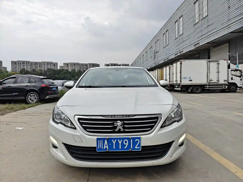 Peugeot 408