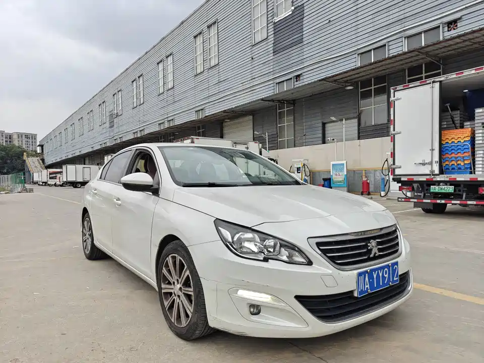 Peugeot 408