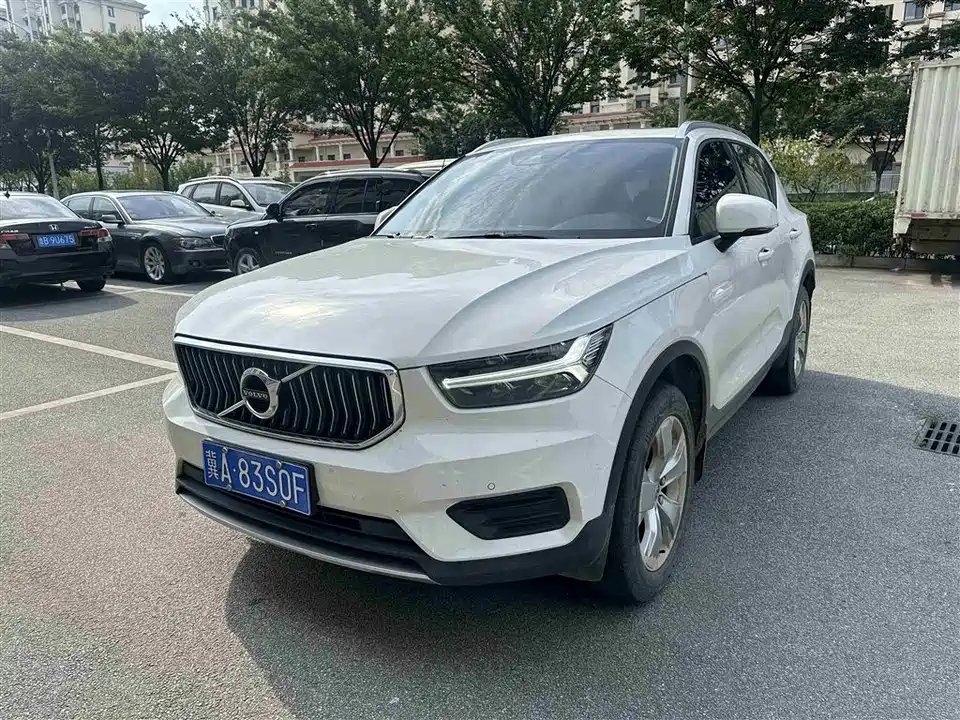 Volvo XC40