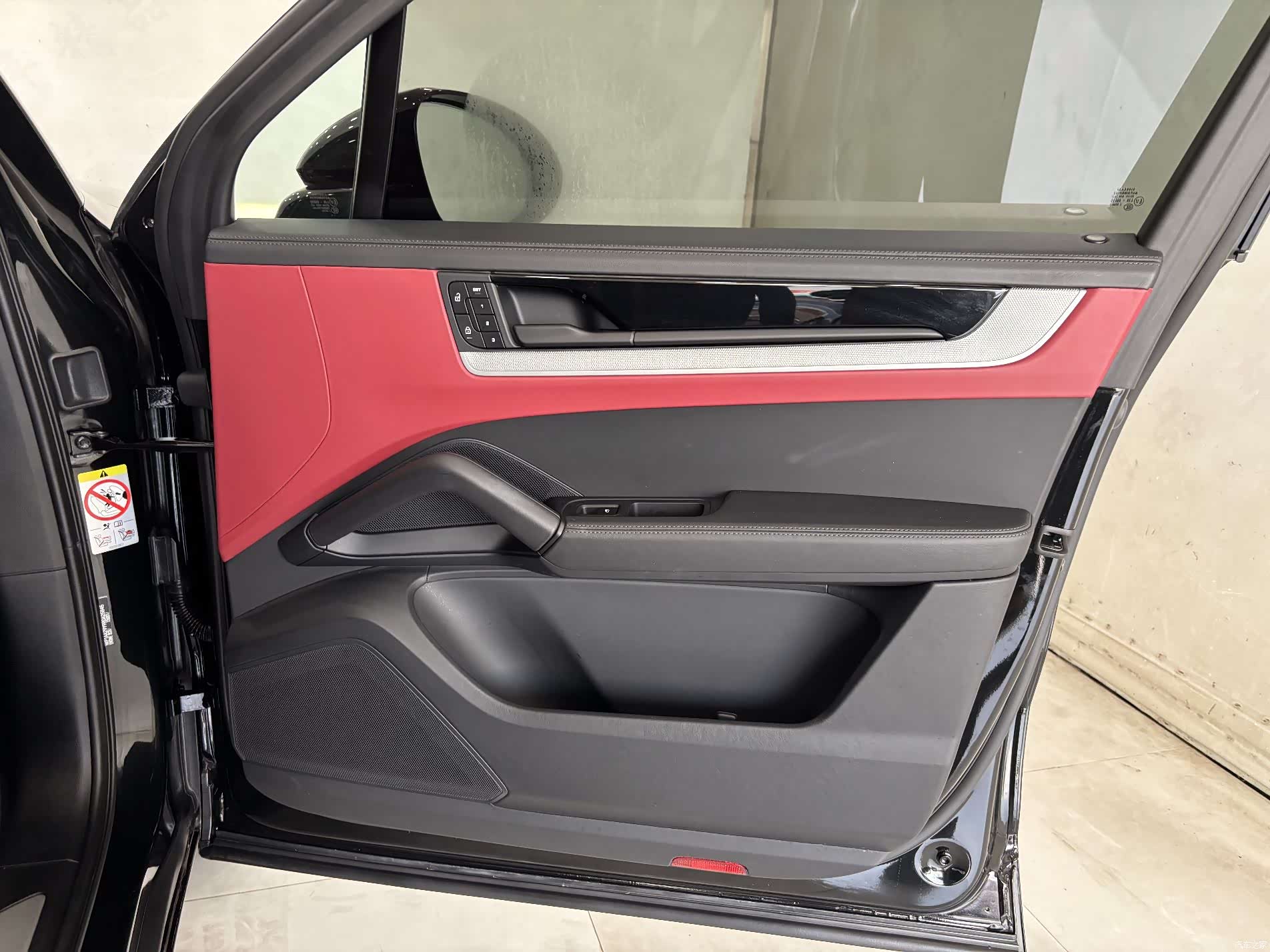 Porsche Cayenne, 2025 23