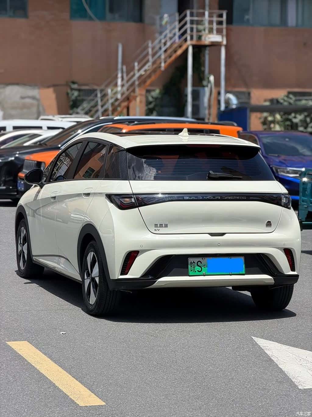 BYD Dolphin, 2023 6