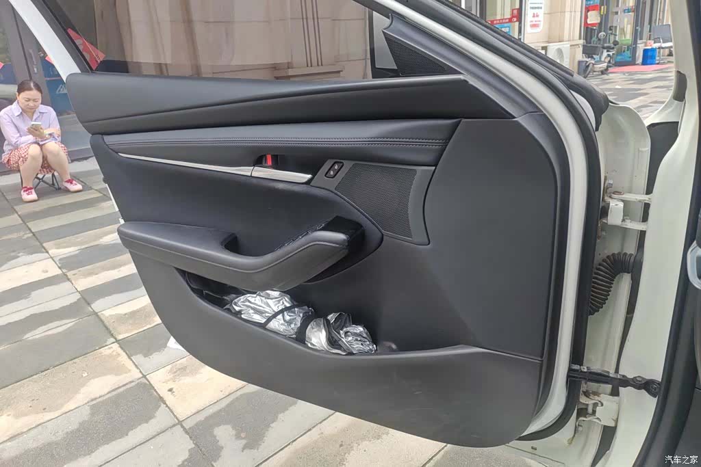 Mazda Mazda3, 2023 7