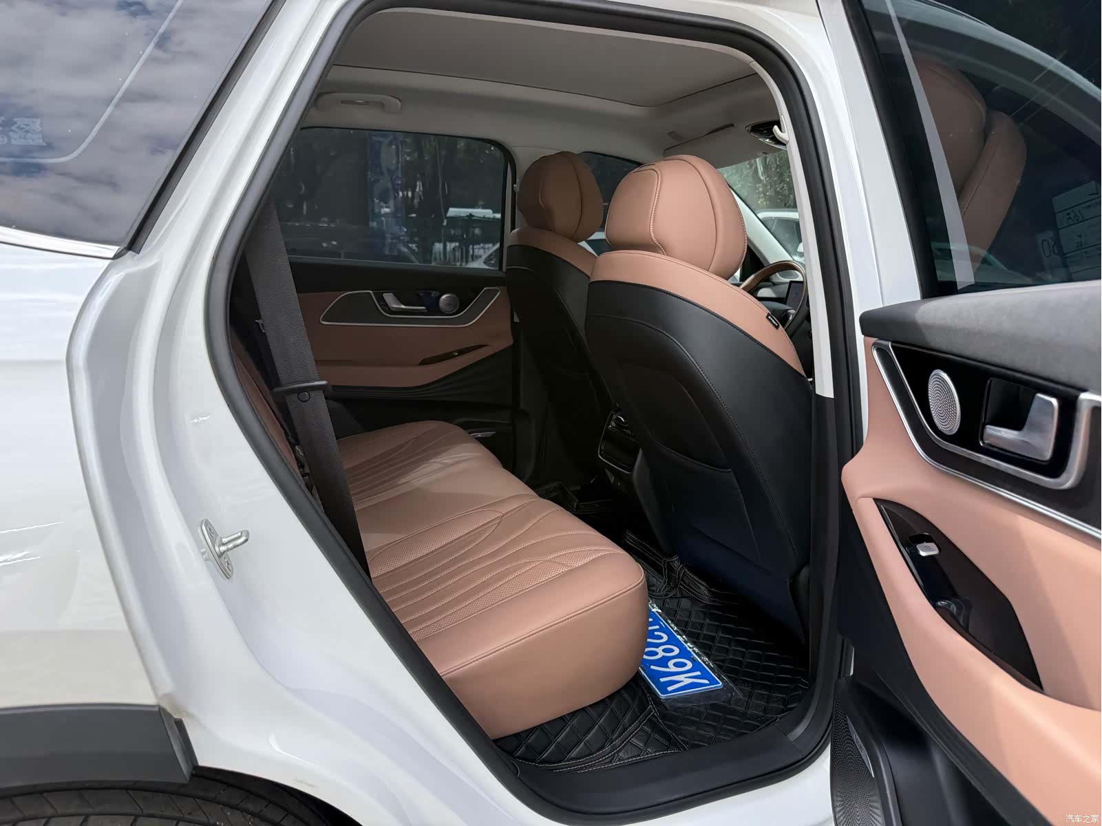Chery Tiggo 8, 2025 все фото