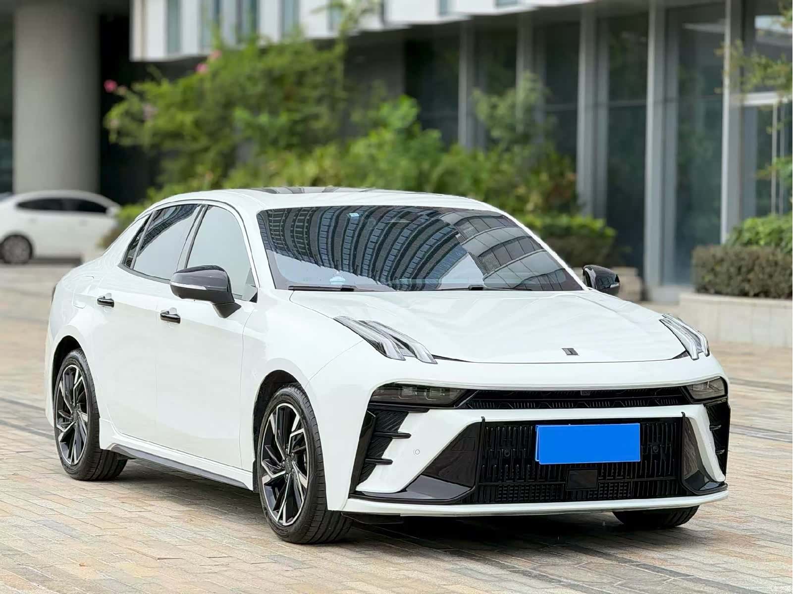 Lynk & Co 02, 2024 все фото