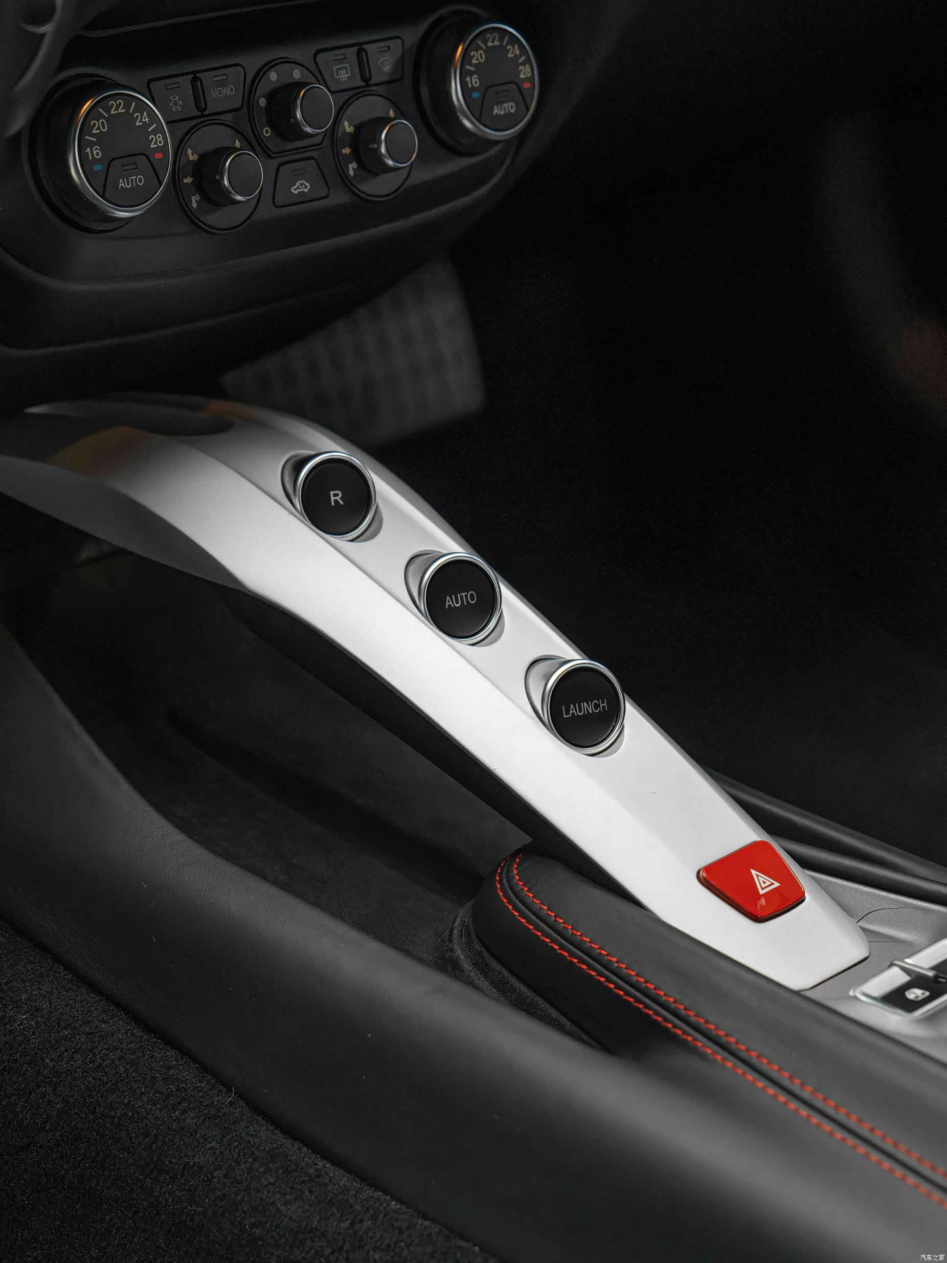 Ferrari F12ber, 2013 16